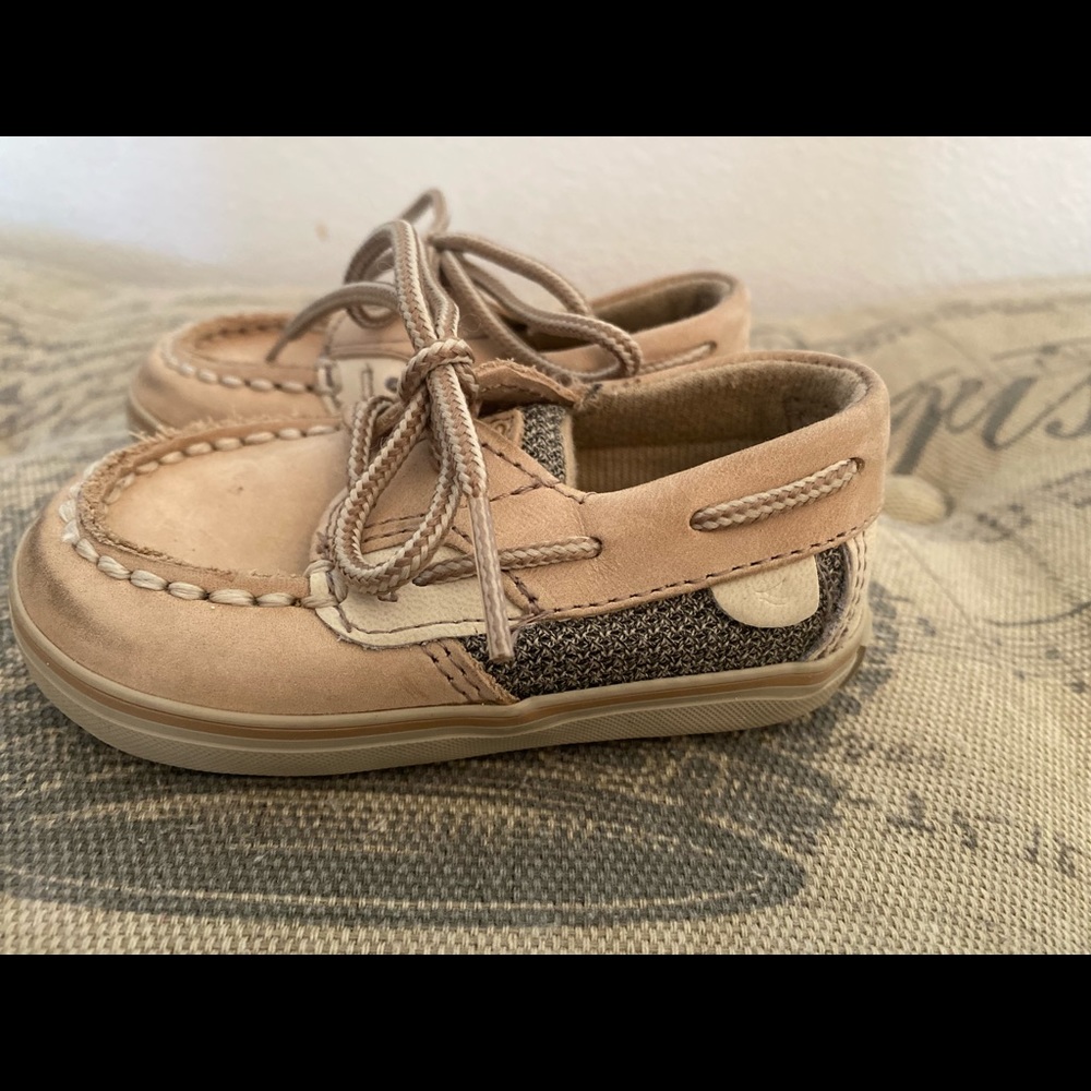 Sperry - Picture 3 of 6